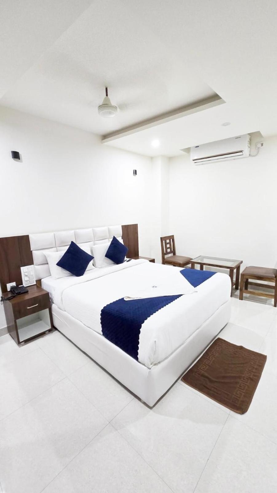 Hotel Skyland Warangal Exteriér fotografie